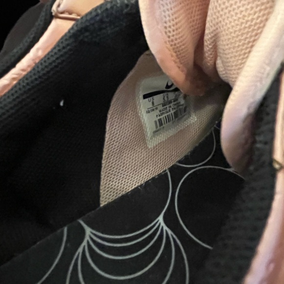 Nike Women’s Tennis Classic Ultra Coppers - Picture 5 of 5